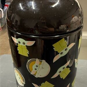 Black Star Wars Baby Yoda Canister
